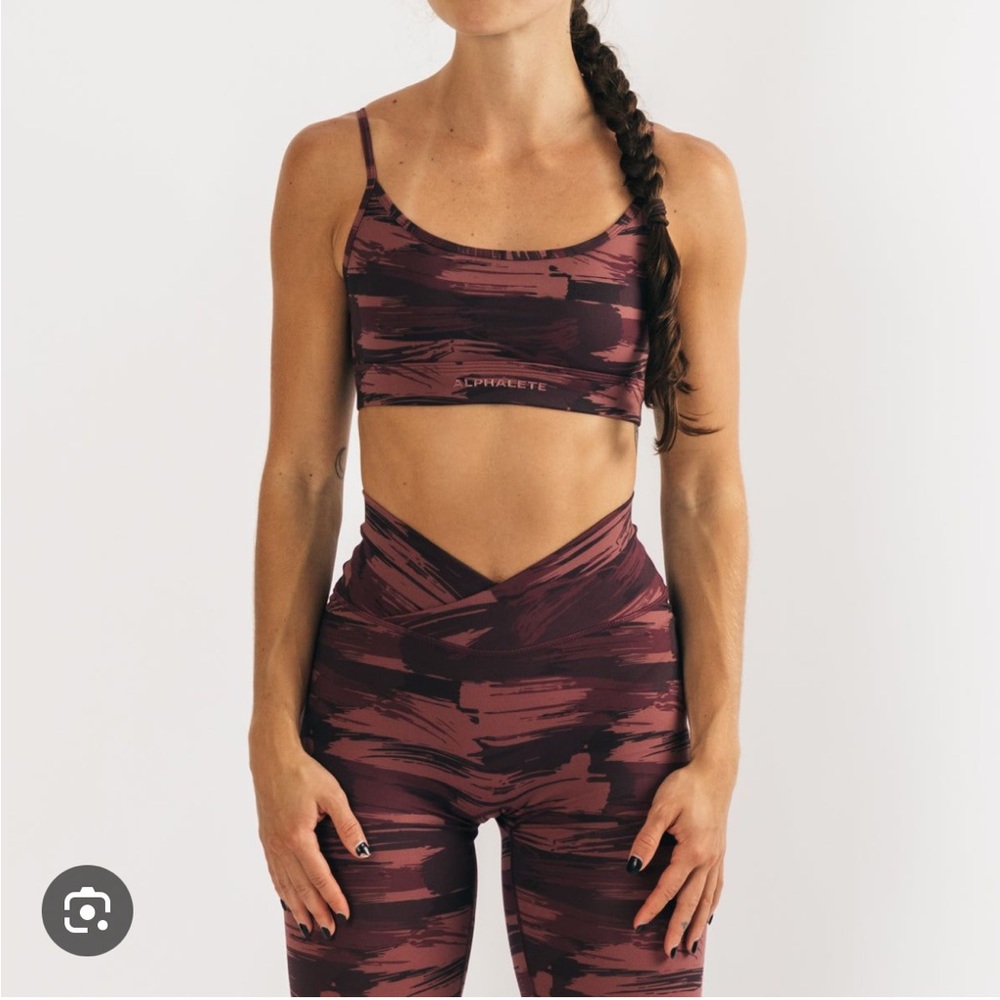 Alphalete Surface Limitless Sports Bra Burgundy Camo NWT